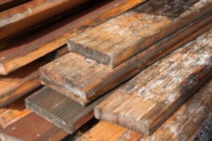 discount deck repair, save with pre-season pricing on deck restoration