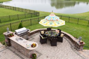 outdoor kitchen, entertaining outside, outdoor living ideas