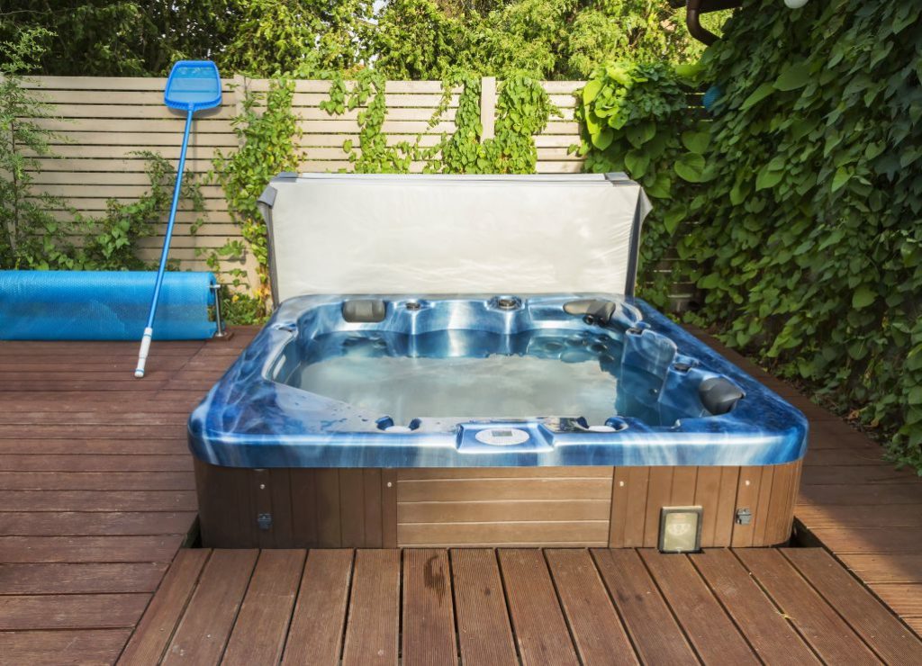 outdoor spa, deck with hot tub, outdoor living