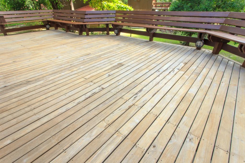 deck cleaning, deck cleaning services, wooden decks