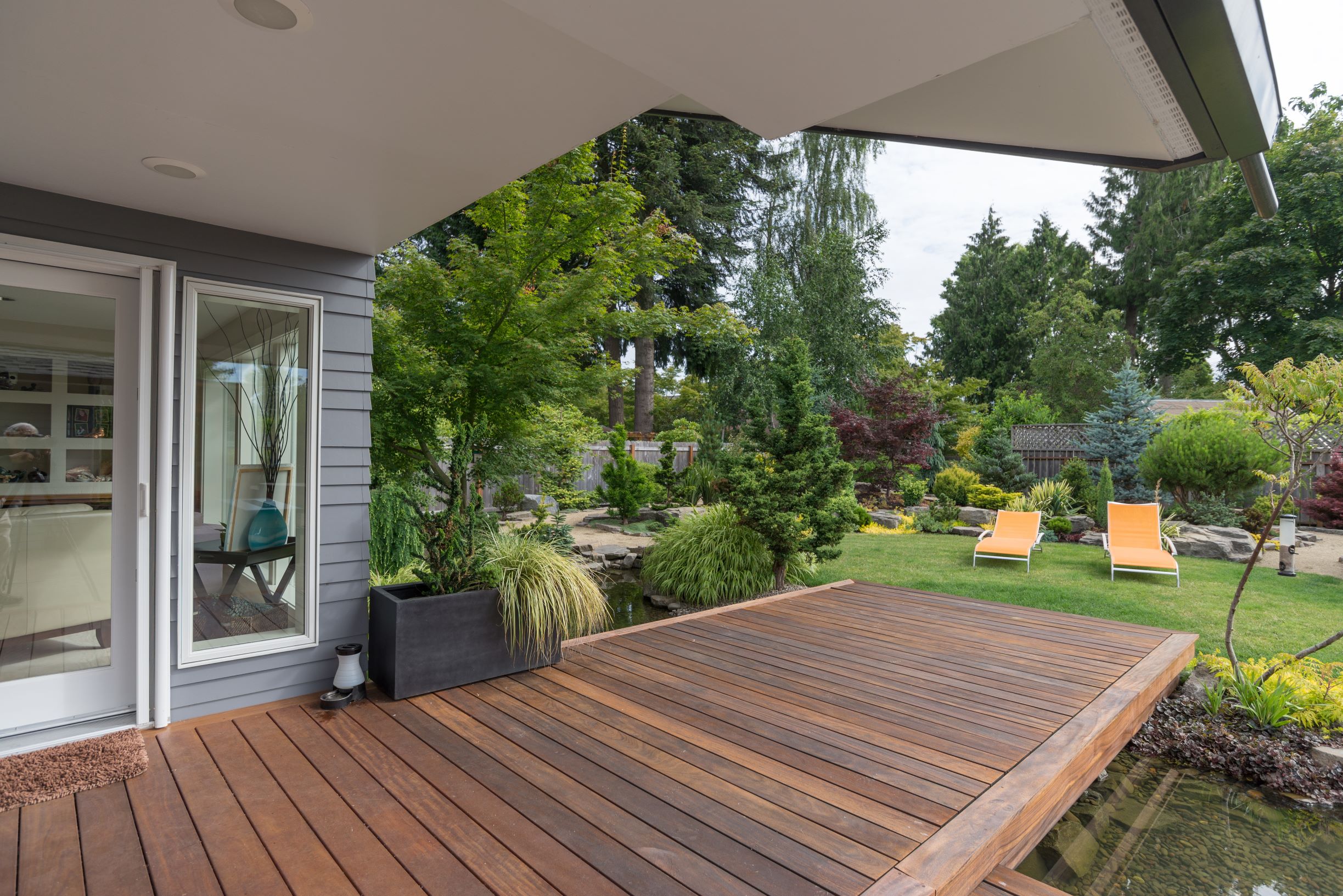 floating deck